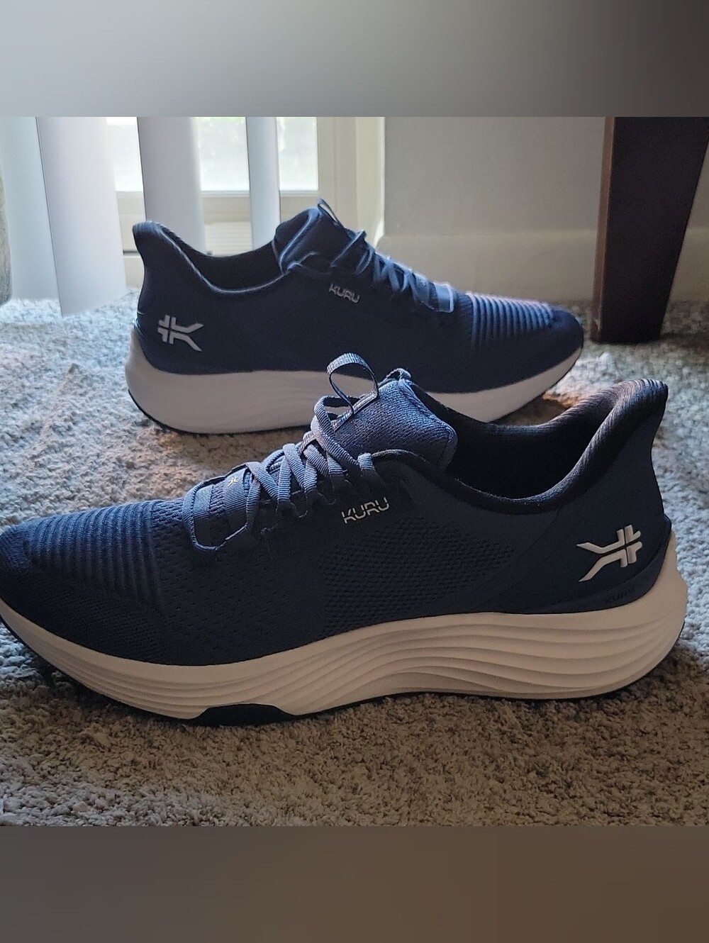 KURU Men's Navy and White Athletic Sneakers